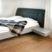 bett-mit-lederruecken